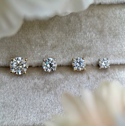 Classic Round Diamond Stud Earrings